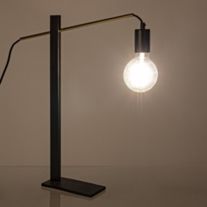 minimalistyczna-lampa-stolowa-carter448.png