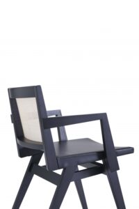 drewniane-krzeslo-dorotheap-z-podlokietnikami988.jpg