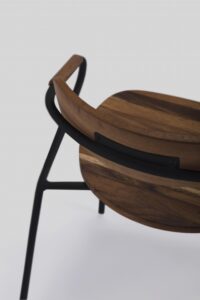 drewniane-krzeslo-lineae230.jpg
