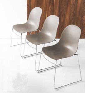 plastikowe-krzeslo-academy-cb1696181.jpg