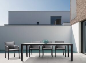 minimalistyczne-krzeslo-ogrodowe-owen201.jpg