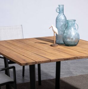 designerski-stol-ogrodowym-helsinki-z-drewnianym-blatem200.jpg