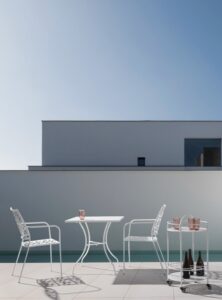 minimalistyczny-stolik-ogrodowy-kelsie-w-kolorze-bialym166.jpg