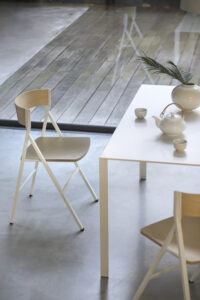 modernistyczne-skladane-krzeslo-klapp829.jpg