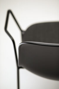 krzeslo-mani-plastic-ar-4l-z-podlokietnikami602.jpg