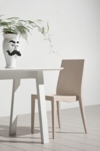drewniane-krzeslo-ciak185.jpeg