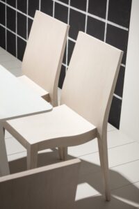 drewniane-krzeslo-ciak479.jpeg