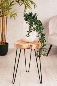 drewniany-stolek-z-metalowymi-nogami_4.jpg