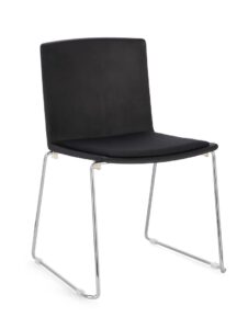 Czarne krzesło Giulia z chromowaną podstawą